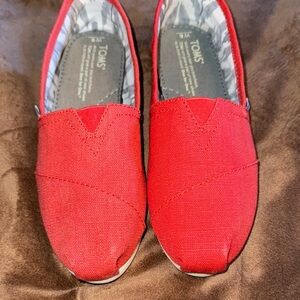 Toms Women's Earthwise Orange Slip-On Sneakers